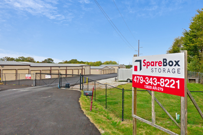 Meet all of your self storage needs in Hiwasse, AR at our Arkansas 279 location | SpareBox Storage