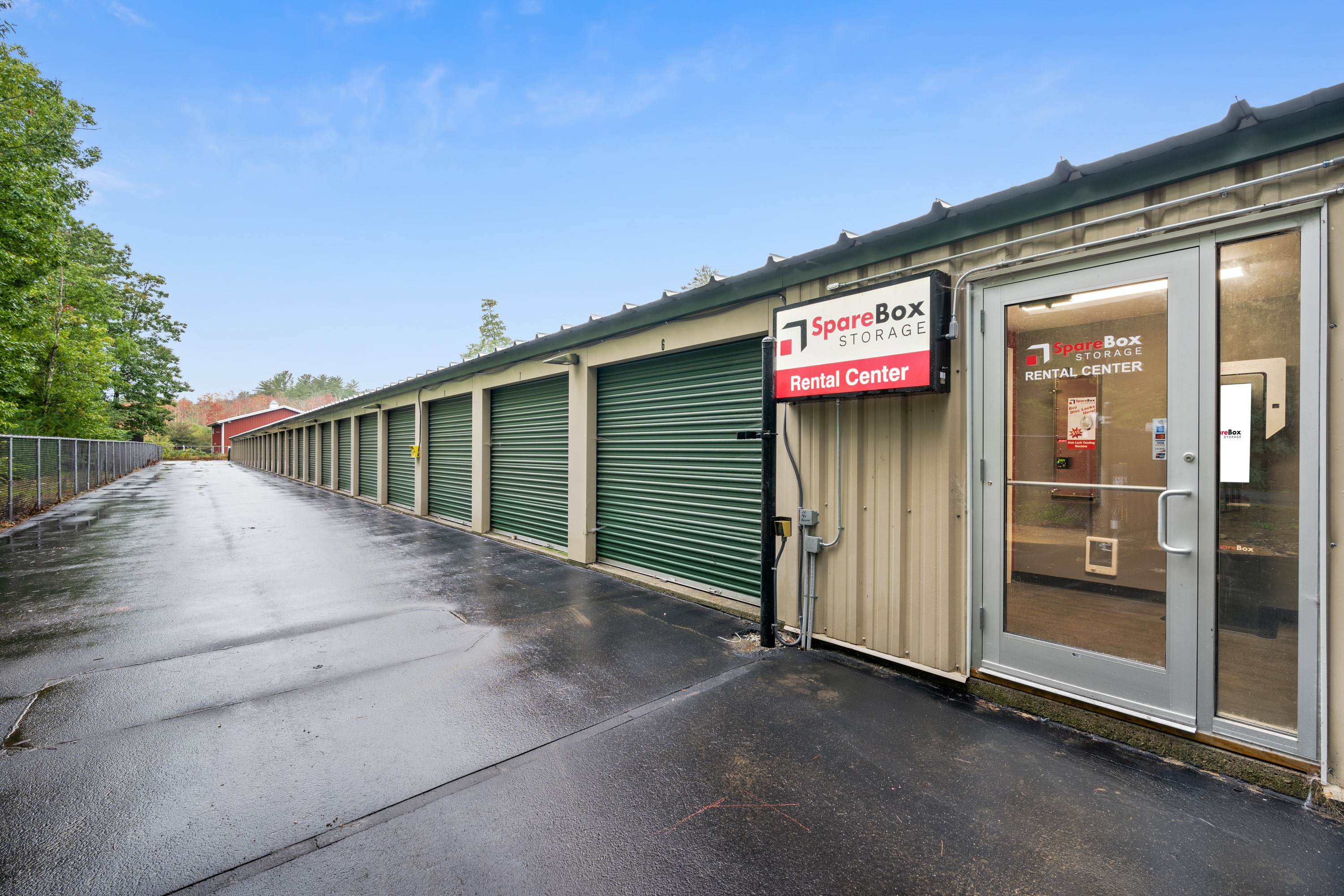 SpareBox Storage in Amherst, NH, has multiple self-storage unit sizes and options | SpareBox Storage