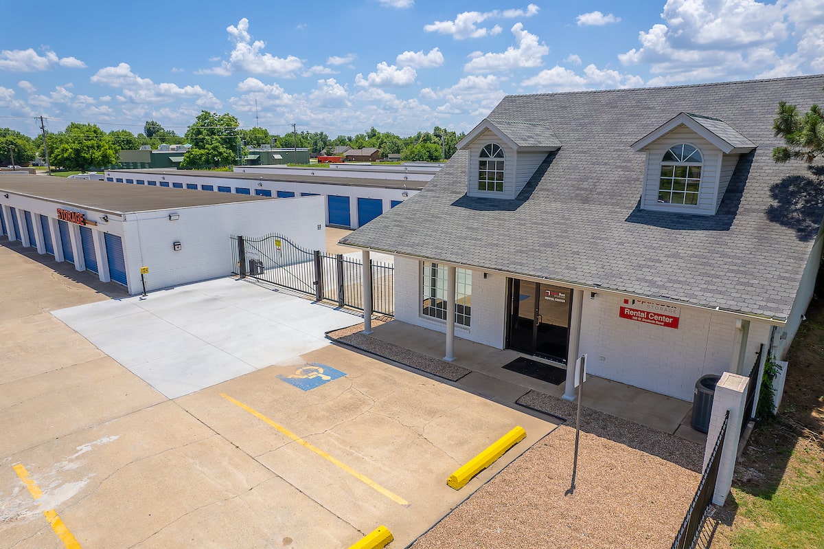 Meet all your self storage needs in Edmond, OK with our Danforth Road location | SpareBox Storage