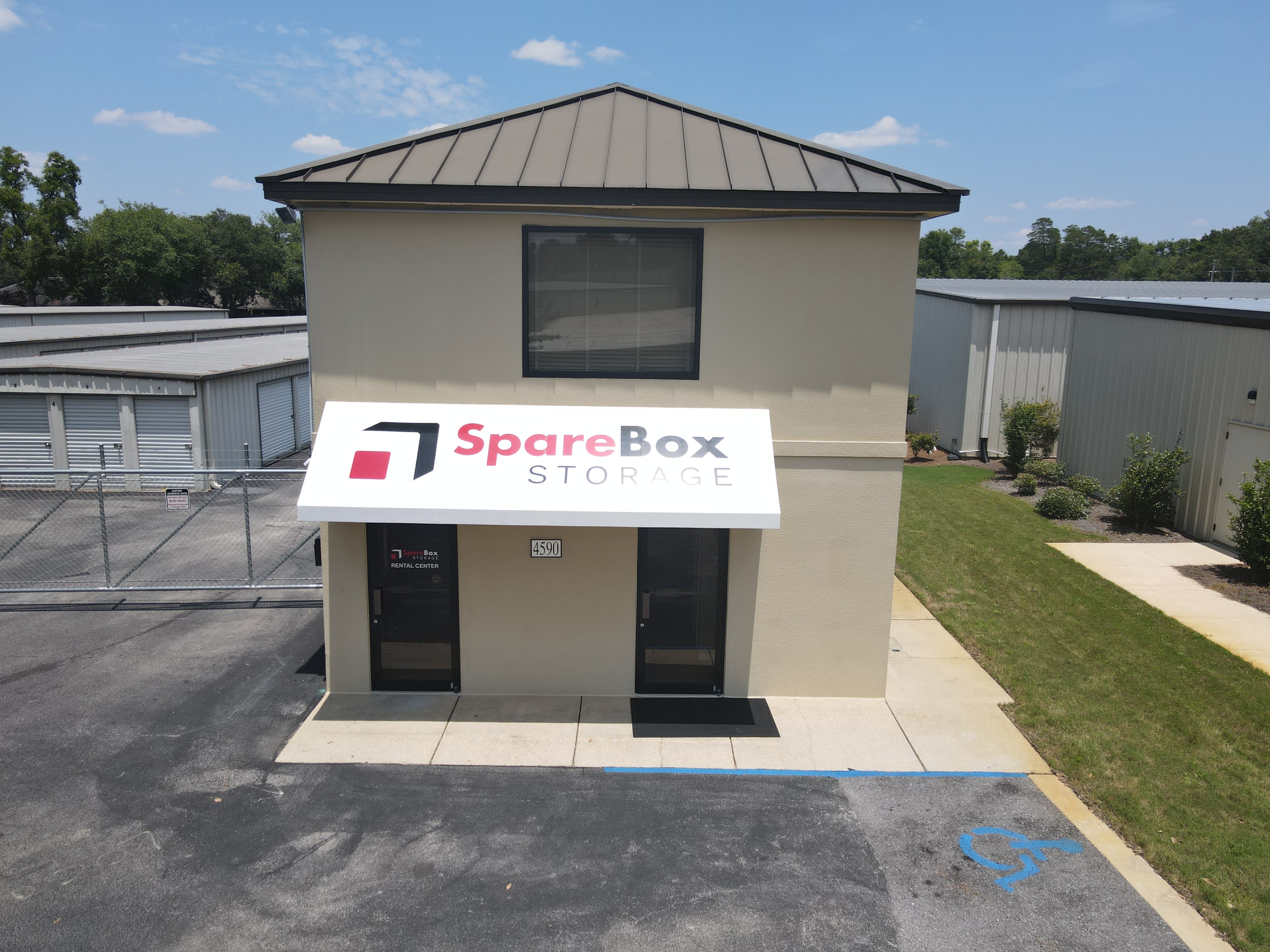 Meet all your self storage needs in Niceville, FL with our location at 4592 FL-20 | SpareBox Storage