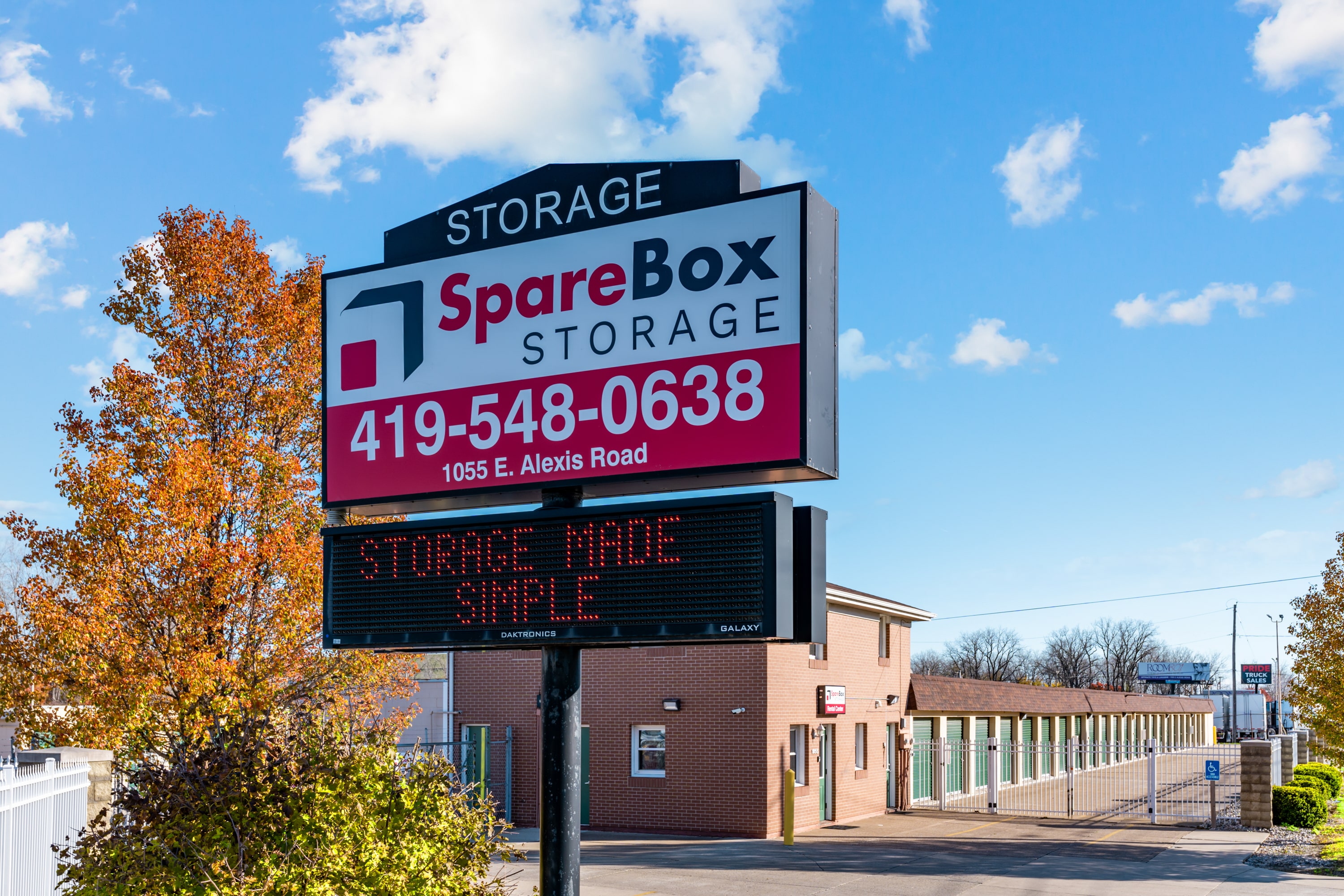 Meet all of your self storage needs in Toledo, Ohio at our E Alexis Rd location | SpareBox Storage